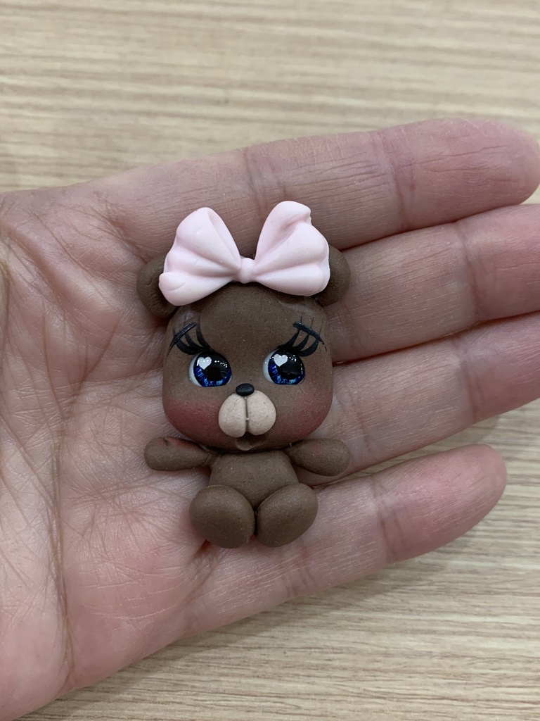APLIQUE PORCELANA FRÍA  OSITA LAZO ROSADO 4CM