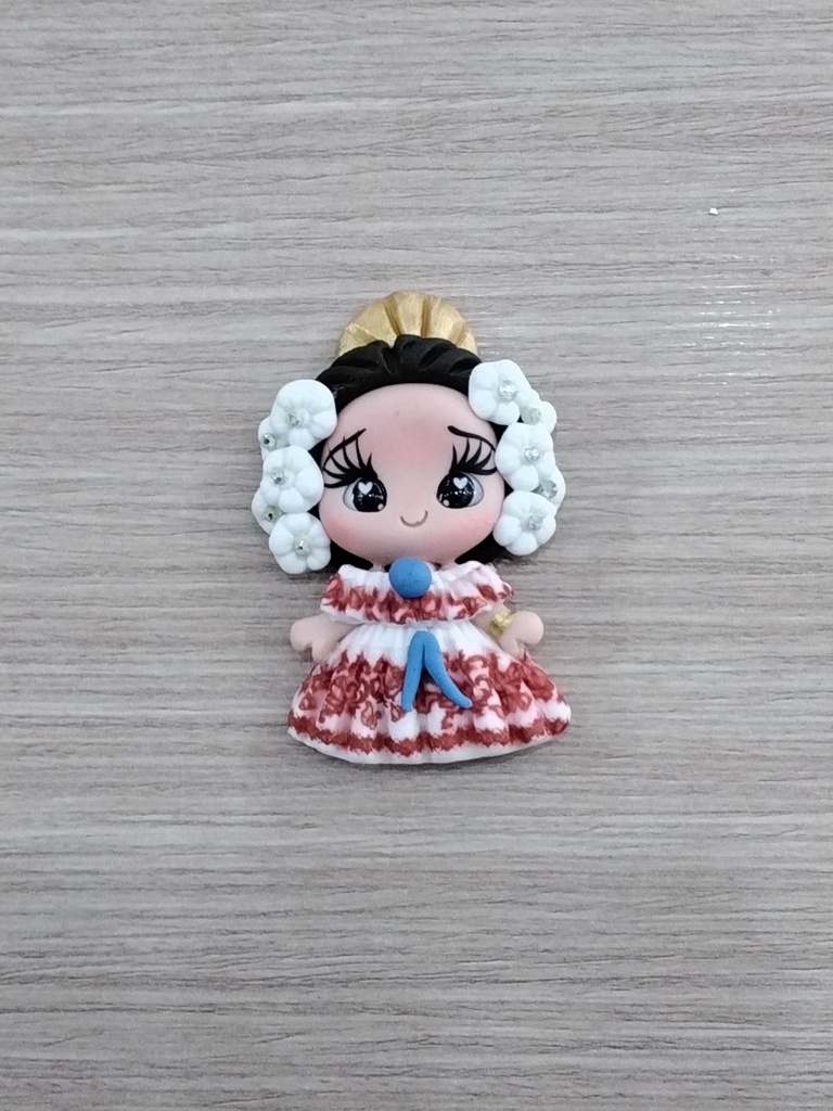 APLIQUE TÍPICO PORCELANA FRÍA POLLERA TRAJE CALADA COLOR ROJO POMPON AZUL
