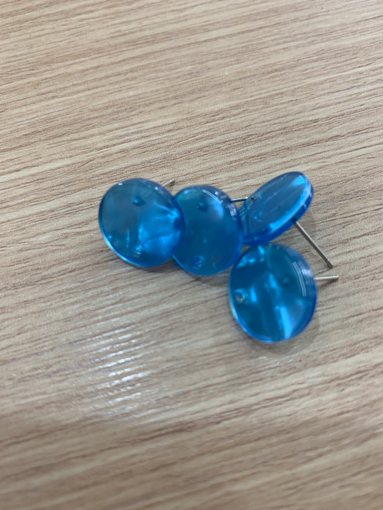 BASE PARA ARETES ACRÍLICA 4 piezas