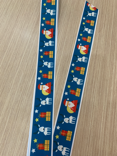 CINTA ESTAMPADA NAVIDAD 1.5" SANTA, RENO Y REGALO FONDO AZUL