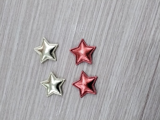 MINI ESTRELLA ACOLCHADA PAQ 4 PZS COLOR DORADO Y ROJO 1.5CM